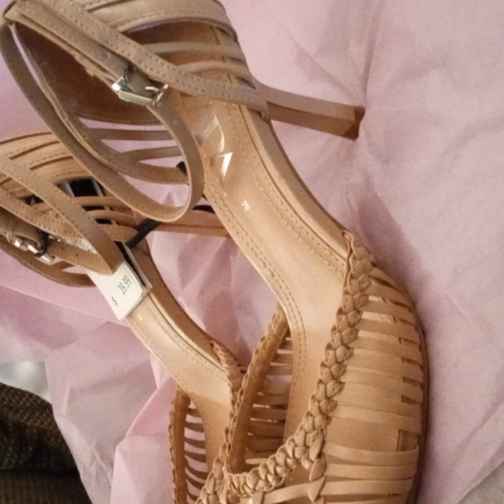 tan mid heel, strappy pump - Picture 2 of 4